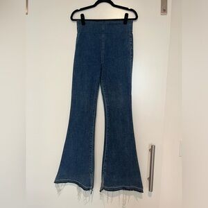 Show Me Your Mumu - Austin Pull on Flare